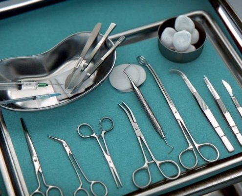 Acero_inoxidable_hospitales-min-1024x578